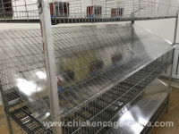 Nouvelle Conception Cage à Lapins à 3 Niveaux en Fil Galvanisé à Chaud avec Système d'Abreuvement Automatique pour l'Élevage Compact au Kenya