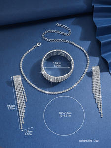 Accesorios al por mayor transfronterizos: Conjunto de collar de cadena de cobre de moda para mujer, pendientes de borla y pulsera con cristales de imitación. - Product Image 4