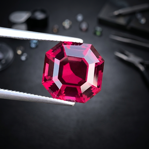 Granat Umbalite naturel rose-rouge de qualité supérieure, taille Asscher, 4,65 CT, 9,3x9,3x6,2 mm, provenant de Tanzanie - Product Image 2