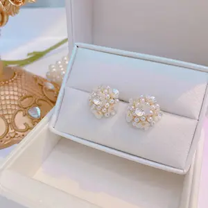 Estilo coreano dongdaemun flor cluster e estilo japonês bordado bolas em forma de doce e adorável anéis de orelha com pétalas em formato de h