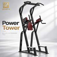 Tour de musculation multifonctionnelle commerciale avec stations de tractions, dips et soulevés de genoux, pour l'entraînement du tronc et la force physique à corps libre