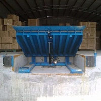 Niveleur de quai hydraulique de qualité industrielle, capacité de 6 à 20 tonnes, rampe en acier, dimensions personnalisées disponibles, niveleur de quai pliable