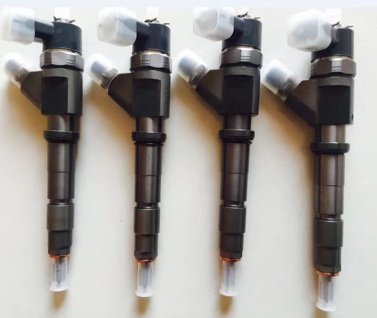 Diesel Fuel Injector 0445120126 Common Rail Fuel Injection Nozzle 0 445 120 126 For CUMMINS