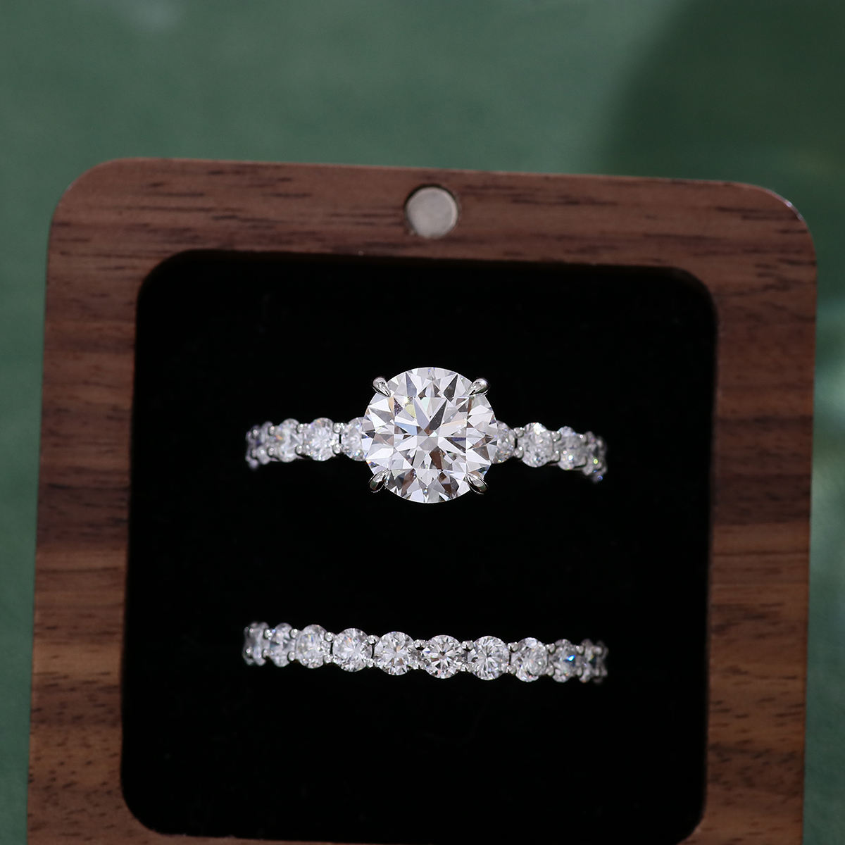 Bague en or blanc 18 carats avec diamant de laboratoire