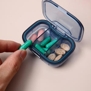 Pastillero Semanal Portátil de 3 Compartimentos, Dispensador Transparente Colorido, Mini Pastillero de Siete Días - Product Image 3