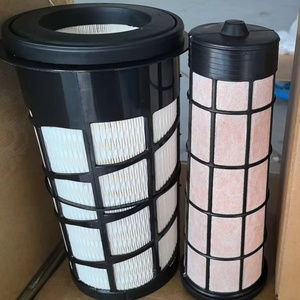 Nuevo Filtro de Aire del Motor Coralfly P611189 P611190 para Camión Komatsu D53-7/D57S - Product Image 1