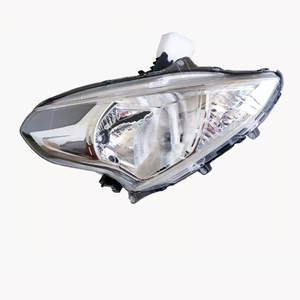 Phare avant halogène pour <span class=keywords><strong>voiture</strong></span>, assemblage automatique pour Nissan Versa berline 2014, remplacement Plug and Play, paire, OE 26060-6W80A 26010-6W80A - Product Image 1