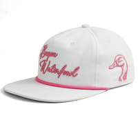 Casquette Snapback HS24 légère à séchage rapide avec visière plate, détail corde tressée et broderie logo personnalisée pour usage quotidien décontracté