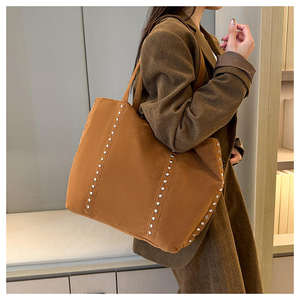 Sac à bandoulière décoratif en tissu de velours côtelé de haute qualité nouvellement conçu - Product Image 4