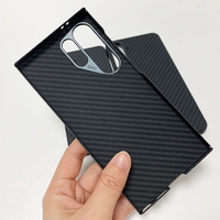 Nouveauté Étui de luxe en fibre de carbone à motif aramide pour Samsung S23 S24 S25 Z Ultra Étui de téléphone portable avec logo personnalisé