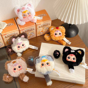 Autentica Scatola a Sorpresa Peluche Tre Zampe di Gatto, Borsa Creativa con Ciondolo a Forma di Gattino, Regalo di Compleanno per Ragazze dai 14 Anni in su, Prodotto in Cina - Product Image 2