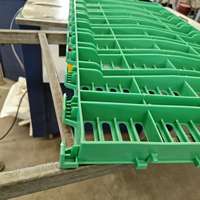 Nouveau plancher à lattes en plastique 100*50cm pour enclos à moutons, plancher à lattes en plastique PP de haute qualité pour élevage de chèvres avec 1 an de garantie
