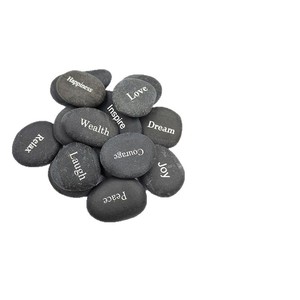 Grabados personalizados en piedra mate negra con texto personalizado, forma ovalada, no tóxicos, para decoración o regalo, juego de 16. - Product Image 4