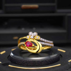 Bague personnalisable en or 22K pour femme Bijoux de luxe élégants pour mariages, cadeaux et célébrations - Product Image 1