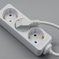 Multiprise portable UE 16A à 3 prises, câble de 1,5 m, rallonge polyvalente en cuivre, courant nominal 5A