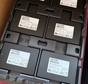 MZ7LH960HAJR-00005 Horng Shing PM883 960GB เซิร์ฟเวอร์2.5 SATA Solid State Drive - Product Image 3