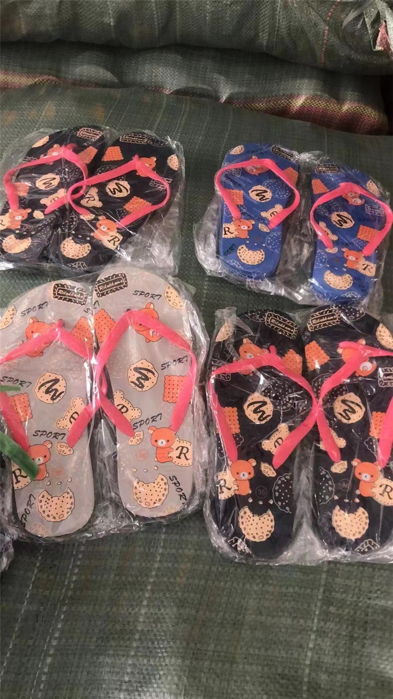 Wholesale PE Outsole PVC Strap Beach Flip Flops Rubber Sandals Men Slipper Filpflops
