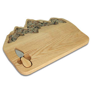 Planche à découper en résine époxy en bois naturel en forme <span class=keywords><strong>de</strong></span> <span class=keywords><strong>montagne</strong></span> Nouveautés - Product Image 3