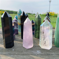 Großhandel Klare Quarz-Obelisken, Amethyst-Heilsteine, Kristallsäulen, Natürlicher Quarzstab, Kristall-Fluorit-Turm