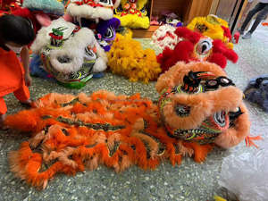 Funtoys Factory Hecho a mano Tamaño normal Rendimiento Traje de danza del león Cultura China Inspirado Danza del León <span class=keywords><strong>para</strong></span> <span class=keywords><strong>dos</strong></span> <span class=keywords><strong>personas</strong></span> - Product Image 2