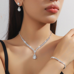 Impresionante Juego de Joyería Nupcial de Tres Piezas: Aretes, Collar y Brazalete, Accesorios al por Mayor para Tu Día Especial - Product Image 1