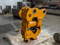 Coupleur rapide inclinable certifié CE RIBETTER avec moteur et roulement pour excavatrice, attache hydraulique avec verrou de sécurité pour JCB Hitachi