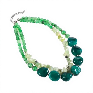 Collier en résine colorée mignon et coloré, design unisexe, bijoux multicouches pour soirée, forme de boule ronde, collier en acrylique lucite - Product Image 3