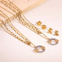 Ensemble de bijoux vintage pour femmes plaqué or 18 carats avec pierre verte, collier et boucles d'oreilles en filigrane, accessoires de mode tendance en acier inoxydable