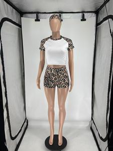 Viviblook Z311ST08 Conjunto Deportivo de Yoga con Estampado de Leopardo, Top Corto con Hombros Descubiertos y Pantalones Cortos Elásticos con Diadema para Mujer - Product Image 5