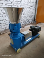 Nouvelle machine à granulés d'aliments en acier au carbone, directement de l'usine, 160 mm, 220V, haute productivité, capacité de 150 kg/h pour l'alimentation des bovins et des poulets à base de paille