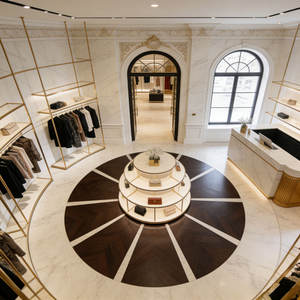 Design d'intérieur de boutique de vêtements de luxe, présentoirs haut de gamme pour vêtements homme et femme pour magasin de vêtements - Product Image 2