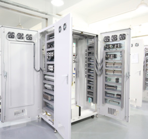 Interruttore ad alta tensione sistemi completi di quadri di media <span class=keywords><strong>e</strong></span> alta tensione per una maggiore distribuzione elettrica <span class=keywords><strong>e</strong></span> sicurezza - Product Image 1