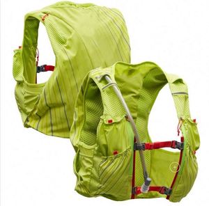 Muestra Gratuita de Camelbak: Chaleco de Carrera Pinnacle para Mujer y Mochila de Hidratación de 12L con Bolsa de Agua de 1.6L, Bolsillos Resistentes al Agua, Ligero - Product Image 1