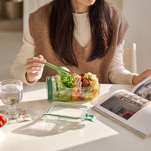 Recipiente de Almacenamiento Hermético Saladkind Salad Pod de 500 ml con Tapa de Cierre a Presión para Viajes y Uso Diario - Product Image 5