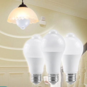 Lampadina LED E27 12W 15W 18W con Sensore PIR, Luce Bianca Calda, Rilevatore di Movimento per Interni, Chip 2835SMD per Casa Super - Product Image 1