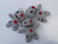 Poupées vaudou personnalisées en usine, poupée vaudou fétiche moche faite à la main porte-clés Crochet, poupée vaudou au crochet en peluche mignonne effrayante