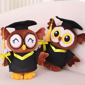ของเล่นตุ๊กตานกฮูกตาโตน่ารักตกแต่งงานรับปริญญา