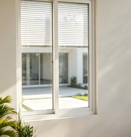 Fenêtre coulissante horizontale en PVC certifiée CE avec stores enrouleurs, verre coupe-vent et anti-poussière pour chambre, salle de bain, hôtel, villa