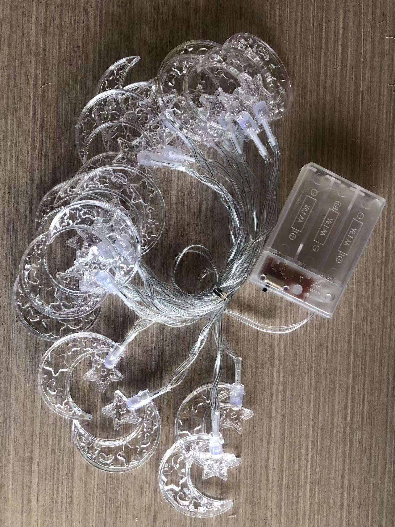 Luna grande de color blanco cálido