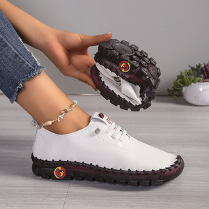 Zapatos Planos de Cuero Hechos a Mano para Mujer, Venta al Por Mayor de Fábrica - Mocasines Casuales con Suela Antideslizante para Uso Diario - Product Image 2