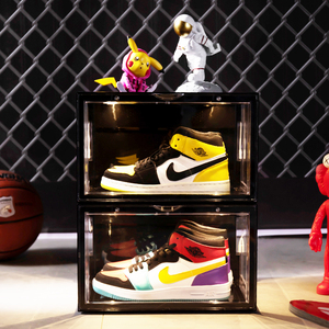 Display Creative Transparent Led Charging Magnetic LED Light Sneaker Box Suction PP Plastic Storage Box LED Shoe Box