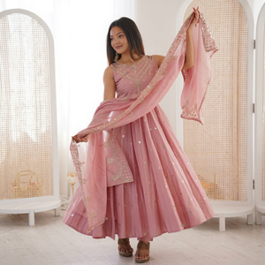 Conjunto de Kurta Anarkali Rosa Bordada para Mujer con Palazzo y Dupatta, Ropa Étnica India y Pakistaní - Product Image 1