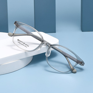 Lunettes de vue carrées élégantes pour hommes, monture optique en TR90, taille moyenne, verres en acrylique avec pont moyen - Product Image 4