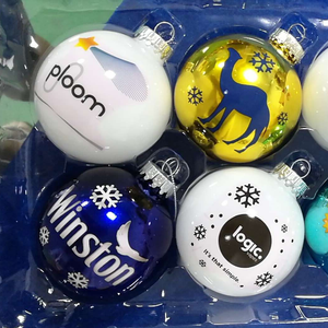 <span class=keywords><strong>Boule</strong></span> <span class=keywords><strong>de</strong></span> Noël rouge en plastique incassable personnalisée avec logo OEM, <span class=keywords><strong>de</strong></span> haute qualité, à suspendre, pour la décoration <span class=keywords><strong>de</strong></span> l'arbre <span class=keywords><strong>de</strong></span> Noël - Product Image 2