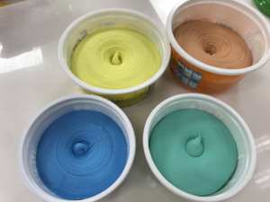 Detergente per Piatti in <span class=keywords><strong>Gel</strong></span> 400g di Alta Qualità, 4 Colori, 4 Profumazioni, Ecologico, 100% Efficace Contro il Grasso - Product Image 4