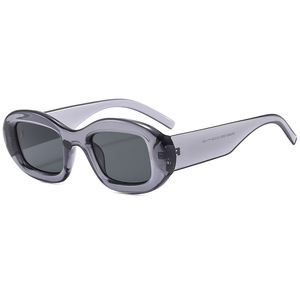 The New Beautiful Girls Outdoor Trend Street Shot With a Variety of Color Uv Protection <b>Sunglasses</b> - Product Image 2