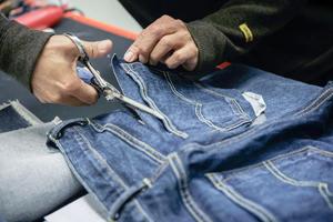<span class=keywords><strong>Jean</strong></span> droit <span class=keywords><strong>taille</strong></span> haute ample pour femme avec strass, grande <span class=keywords><strong>taille</strong></span>, en denim respirant polyester/coton - Product Image 6