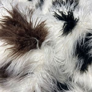 Desfile de moda en París, Francia Patrón de vaca Jacquard de alta calidad Piel falsa/Piel sintética/Tela de piel artificial para prendas de vestir - Product Image 2