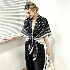 Grandes écharpes carrées de luxe en satin, 100% soie artificielle, hijab, <span class=keywords><strong>foulard</strong></span> imprimé logo, pour femmes, 110 cm, écharpe oversize en satin - Product Image 3