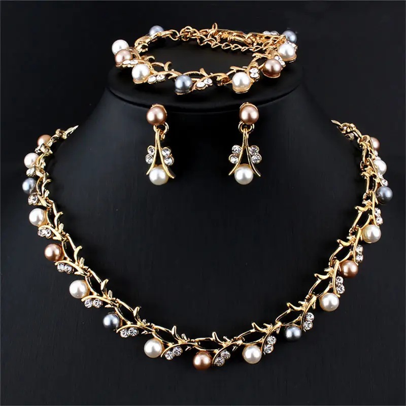Pearl earrings necklace bracelet three-piece women's jewelry set